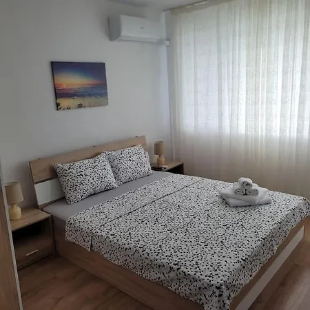 Ap.mihalevi 2bedrooms,living And Kitchen Varna