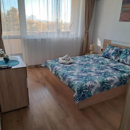 Ap.mihalevi 2bedrooms,living And Kitchen Apartament Varna
