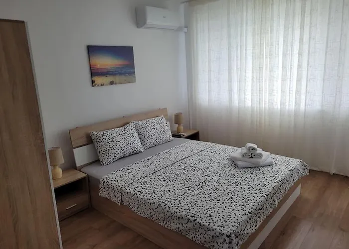Ap.mihalevi 2bedrooms,living Room&kitchen Varna