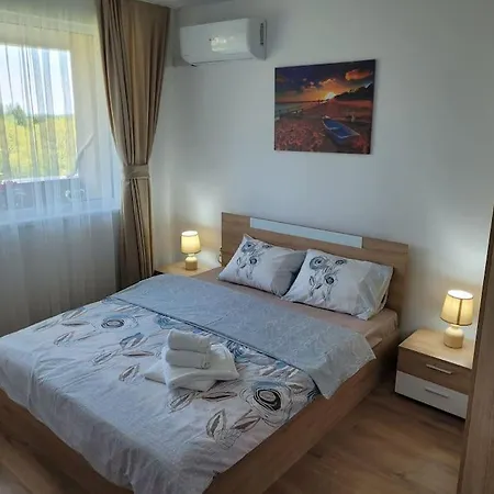 شقة Ap.mihalevi 2bedrooms,living And Kitchen فارنا